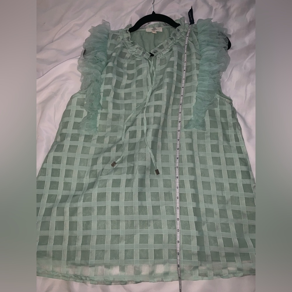 Light Green Ruffle Blouse - Picture 4 of 6
